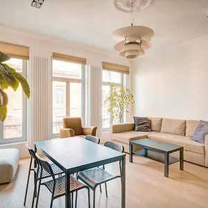 The Greenplace Lodge. In Heart Of Antwerp. , Antwerpen België