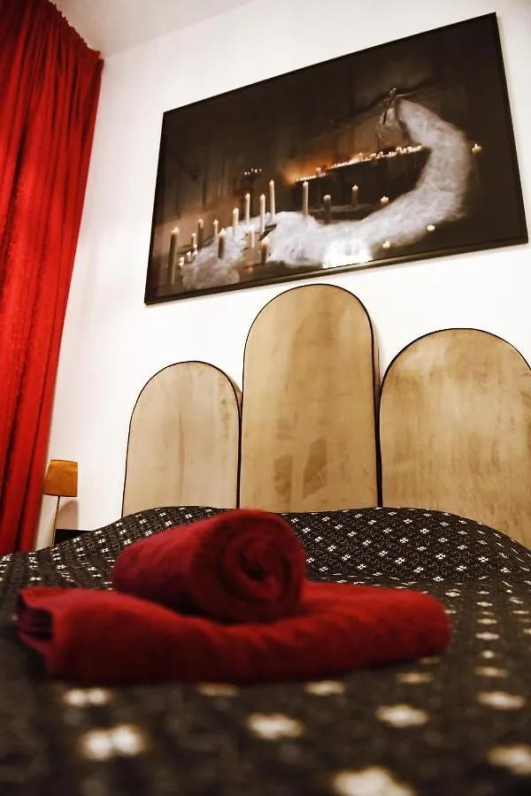 La Cour D'Honneur - Antwerp Meir Apartment